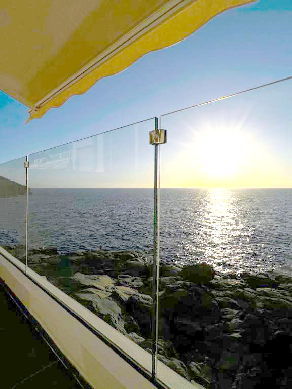 1-stykleni-parapeti-terasa-more